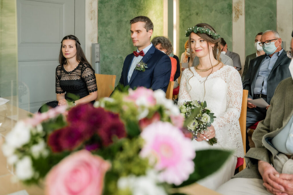 Hochzeitsfotograf Essen fotografiert die standesamtliche Trauung im Schloss Nordkirchen