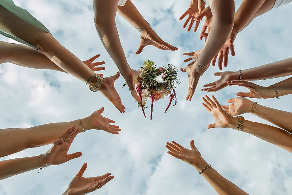 brautstrausswurf auf schloss linnep