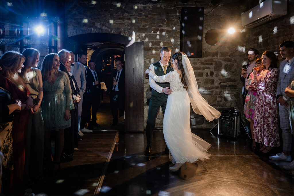 Hochzeitsfeier Burg Blankenstein Eröffnungstanz